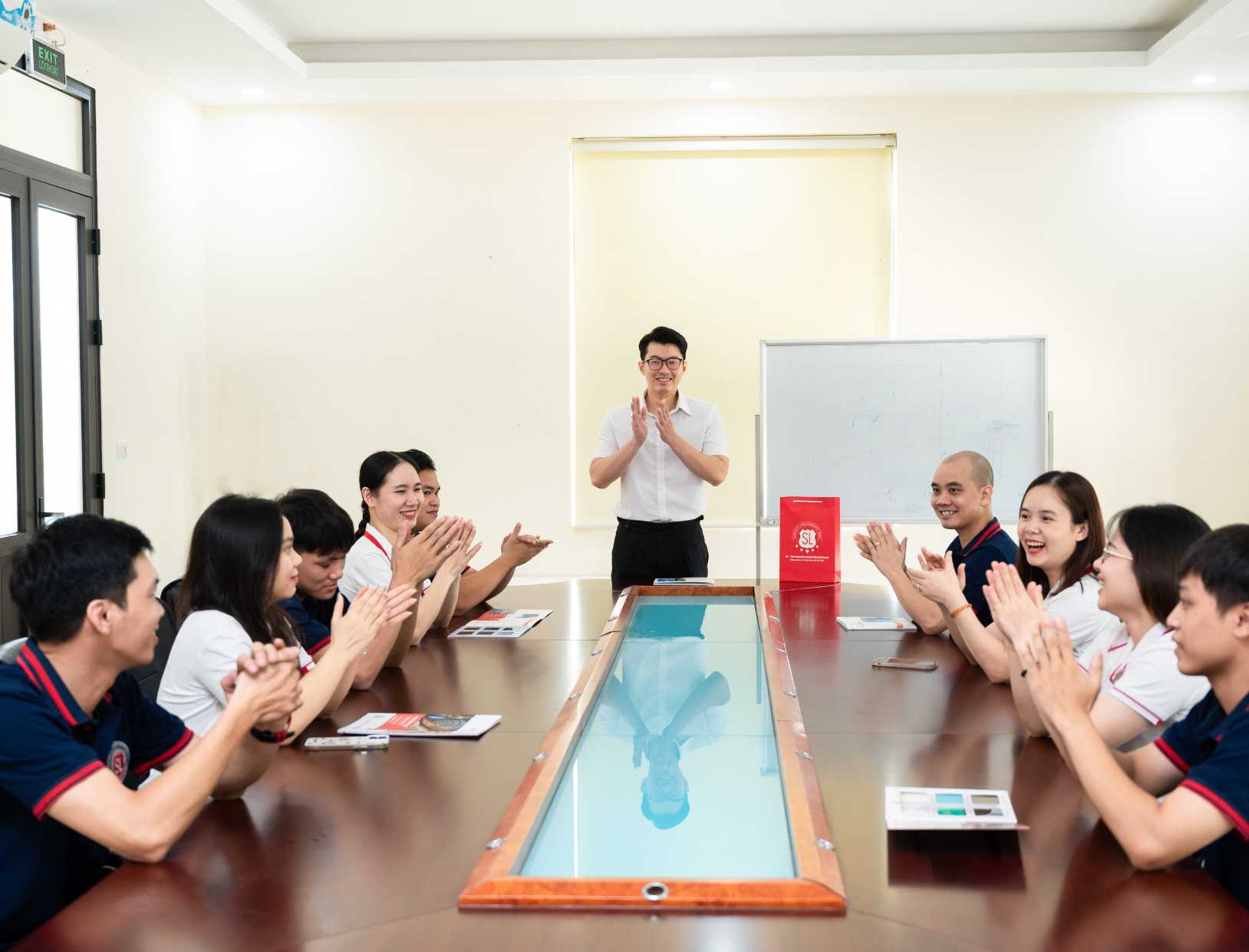 Ông Hoàng Quang Chiến trao đổi về hiệu quả hệ thống ERP tại VINASPC