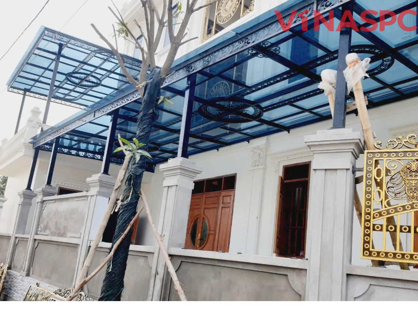 Tấm SL Polycarbonate màu giúp cho không gian có tính thẩm mỹ cao