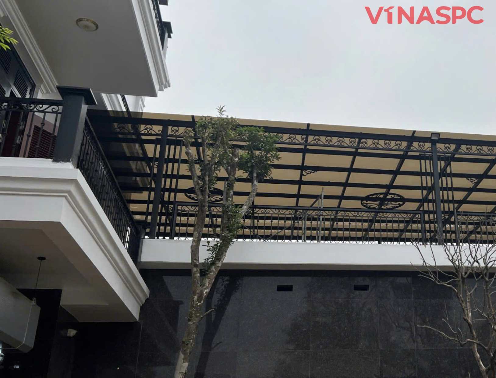 Tấm Polycarbonate Đặc 8mm Tại Từ Sơn