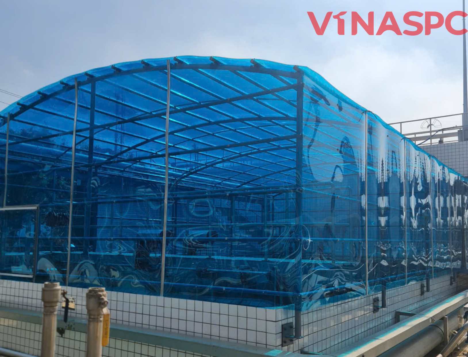 Thi Công Mái Hiên 178m² Bằng Tấm Polycarbonate Đặc 2mm Cho Hồ Xử Lý Nước Thải Tại Orion