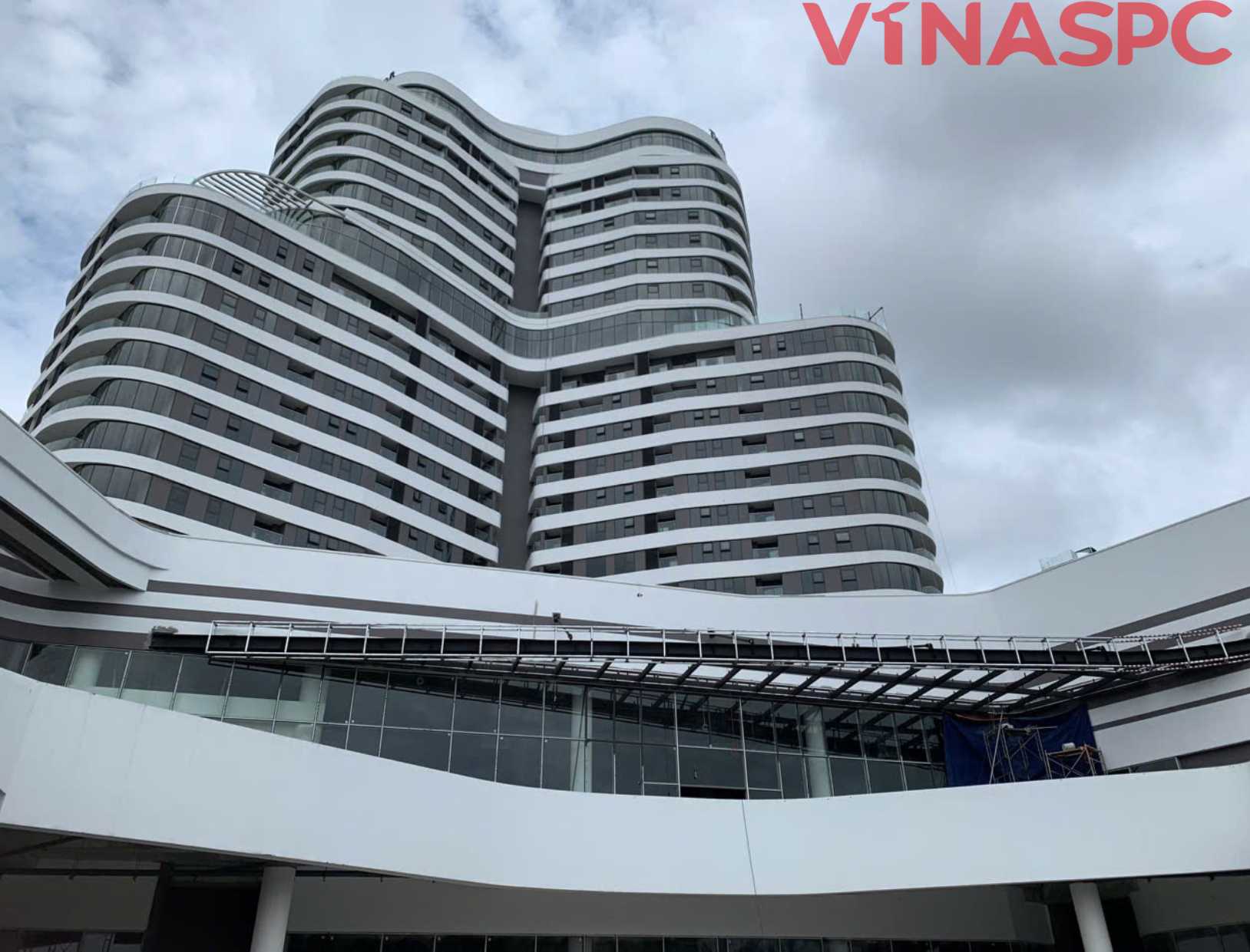 Tấm SL Polycarbonate có cách âm không