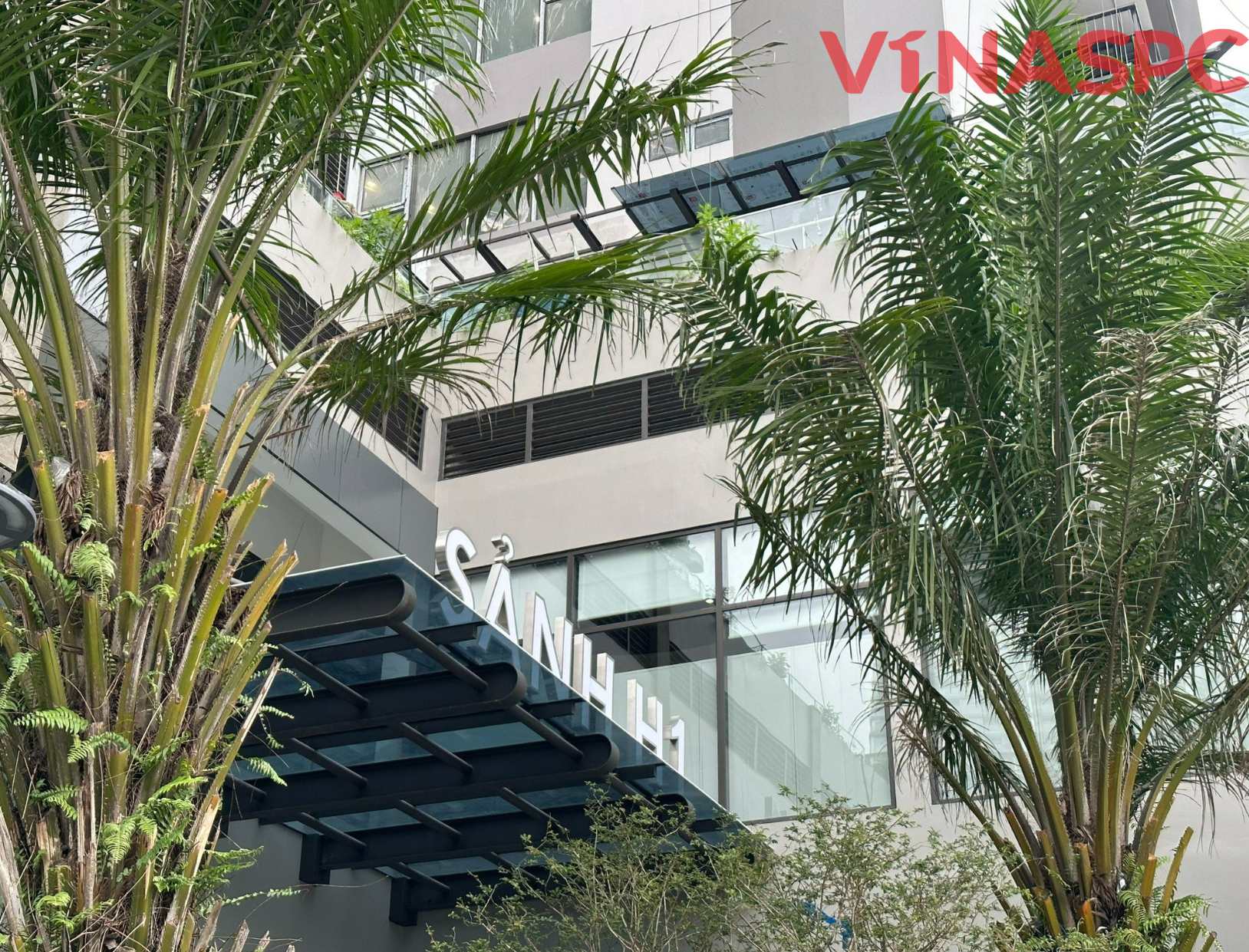 Ứng dụng tấm SL Polycarbonate trong trung tâm thương mại