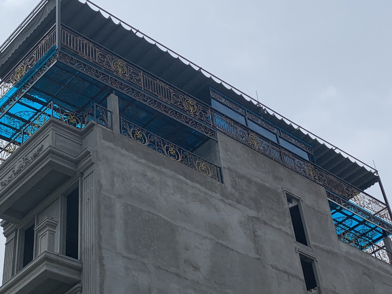 Dự án mái hiên sân thượng tại Đông Hội – Đông Anh